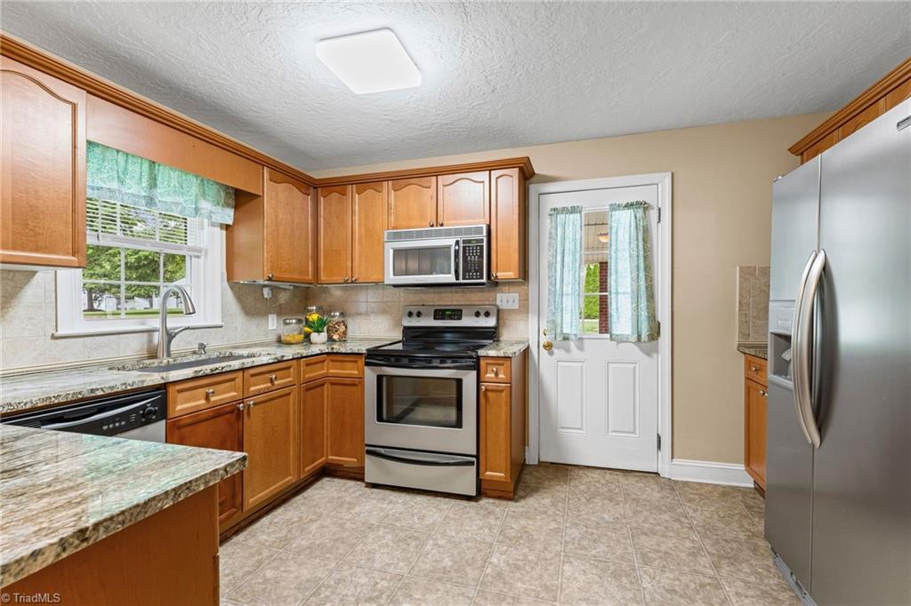 301 Milling Road Mocksville, NC 27028 - Photo 14 of 40