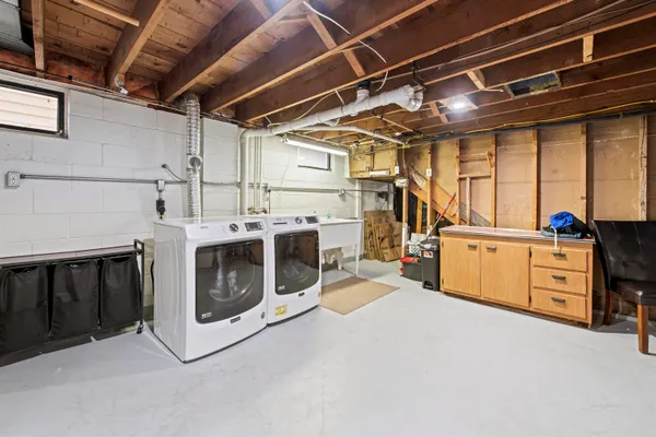 $229,900 | 4000 13th Street, Menominee, MI 49858