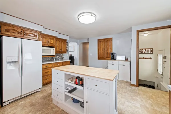$229,900 | 4000 13th Street, Menominee, MI 49858