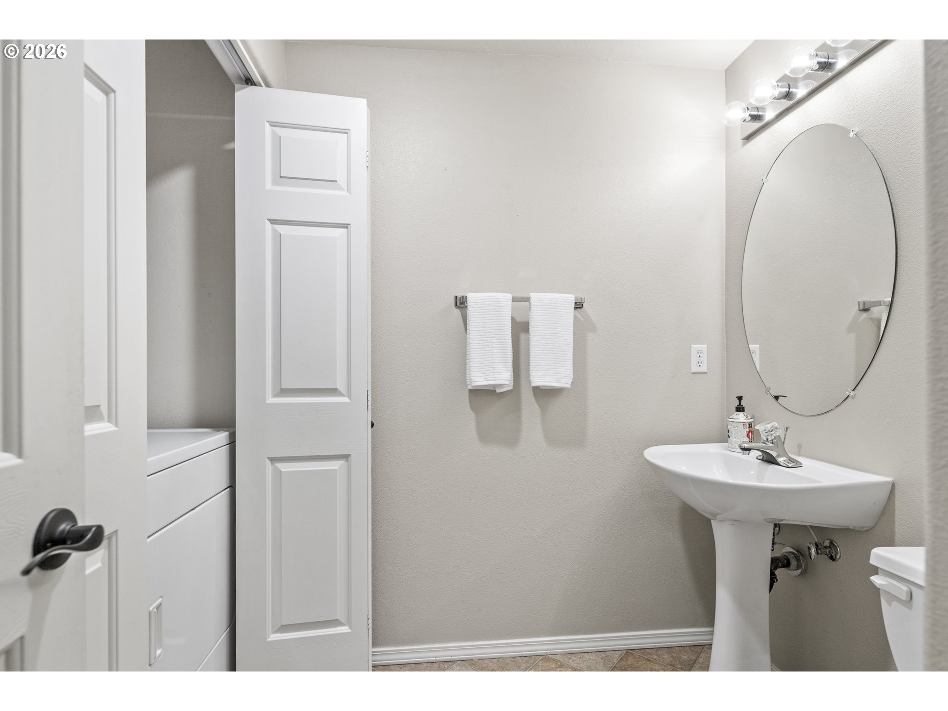 14243 Southwest Barrows Road Beaverton, OR 97007 - Photo 10 of 22 Bathroom