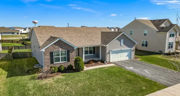$477,000 | 691 Windett Ridge Road, Yorkville, IL 60560