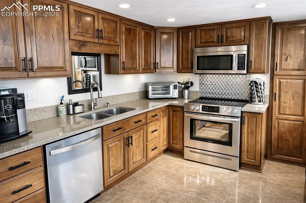 12285 Old Barn Road Elbert, CO 80106 - Photo 8 of 41