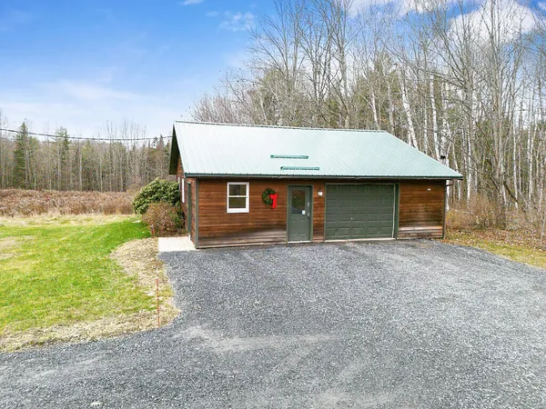 $400,000 | 41 Bacon Road, Unity, ME 04988