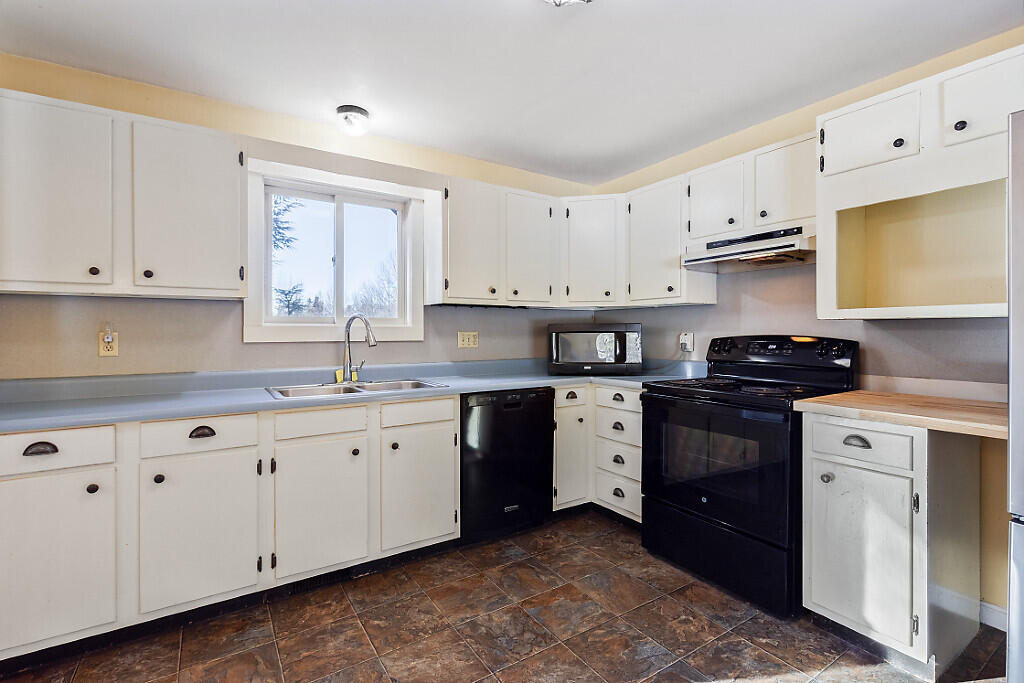 41 Bacon Road Unity, ME 04988 - Photo 34 of 105 63_BP5A0926_DxO_mls