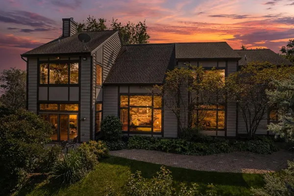 $499,000 | 414 Clearview Court, Janesville, WI 53548