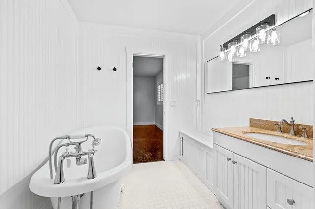 $855,000 | 330 Center Street, Jupiter, FL 33458