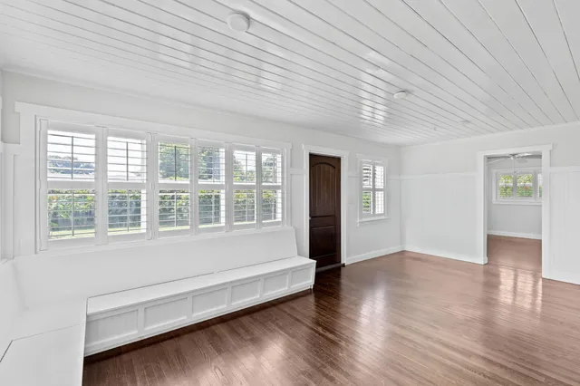 $855,000 | 330 Center Street, Jupiter, FL 33458