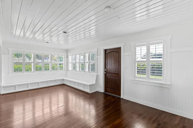 $855,000 | 330 Center Street, Jupiter, FL 33458