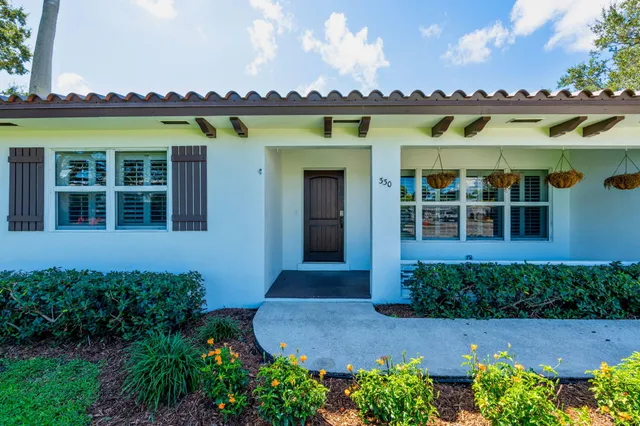 $855,000 | 330 Center Street, Jupiter, FL 33458