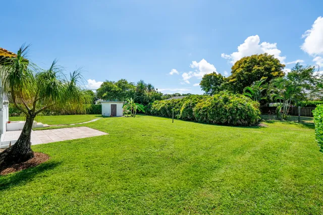 $855,000 | 330 Center Street, Jupiter, FL 33458