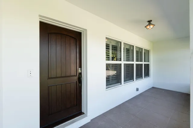 $855,000 | 330 Center Street, Jupiter, FL 33458