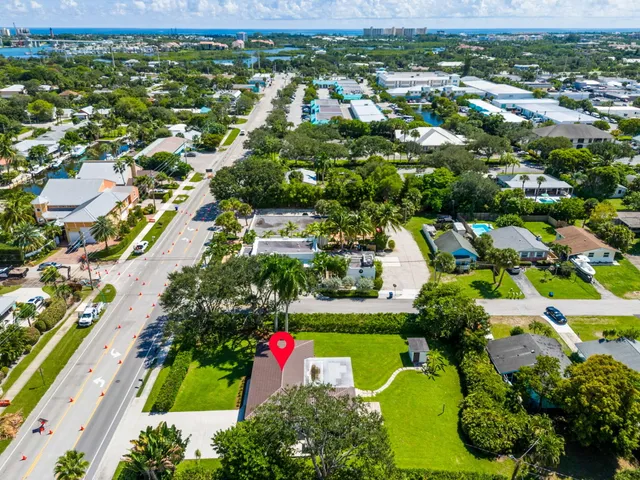 $855,000 | 330 Center Street, Jupiter, FL 33458