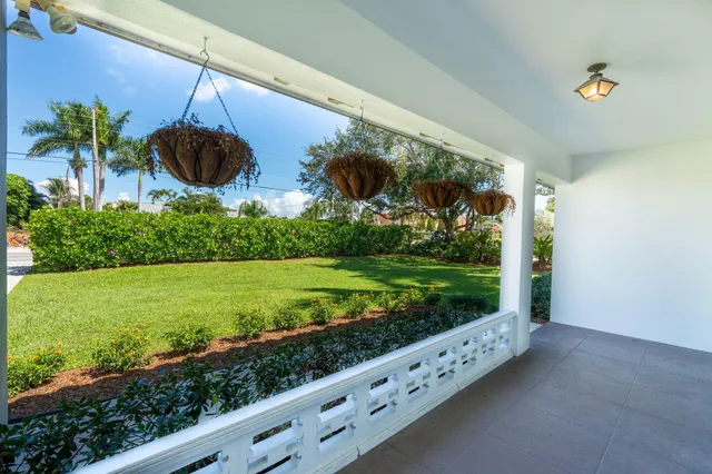 $855,000 | 330 Center Street, Jupiter, FL 33458