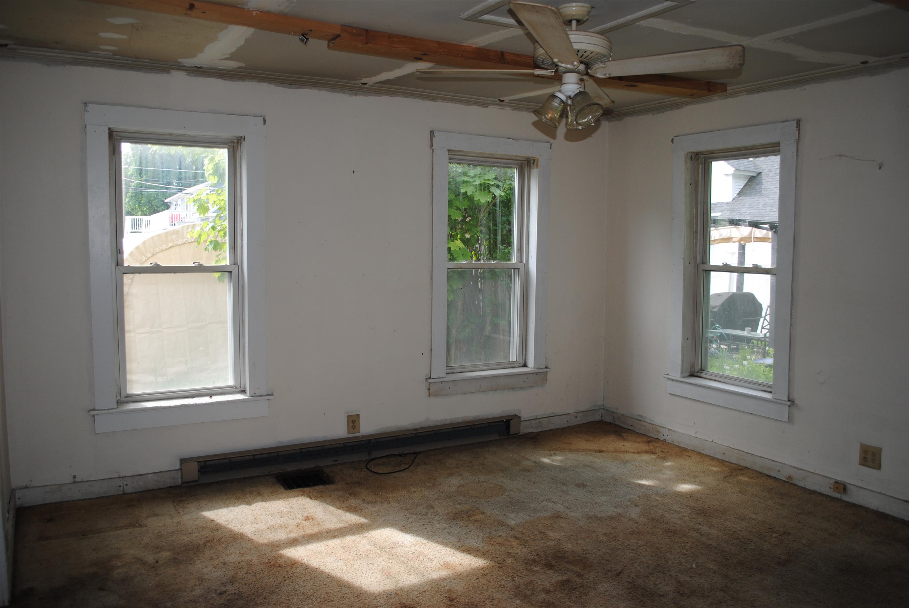 19 Pine Street Rochester, NH 03867 - Photo 5 of 13
