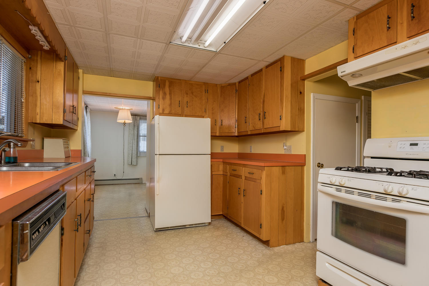 505 Cottage Road South Portland, ME 04106 - Photo 11 of 38 505 Cottage Rd South Portland-large-011-