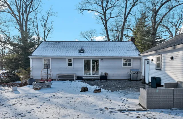 $3,200 | 1815 New Britain Avenue, Farmington, CT 06032