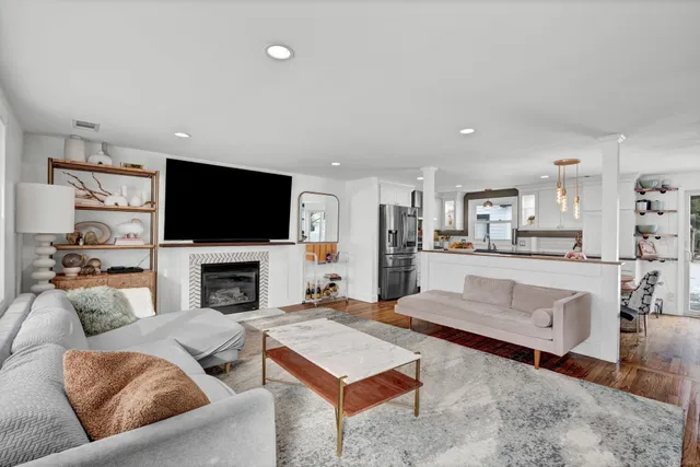 $3,200 | 1815 New Britain Avenue, Farmington, CT 06032