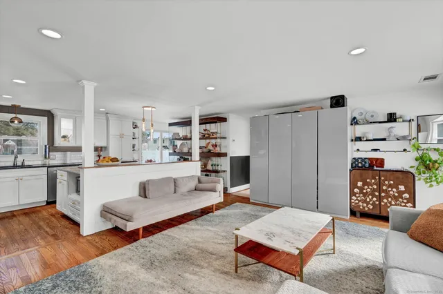 $3,200 | 1815 New Britain Avenue, Farmington, CT 06032