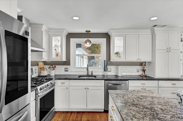 $3,200 | 1815 New Britain Avenue, Farmington, CT 06032