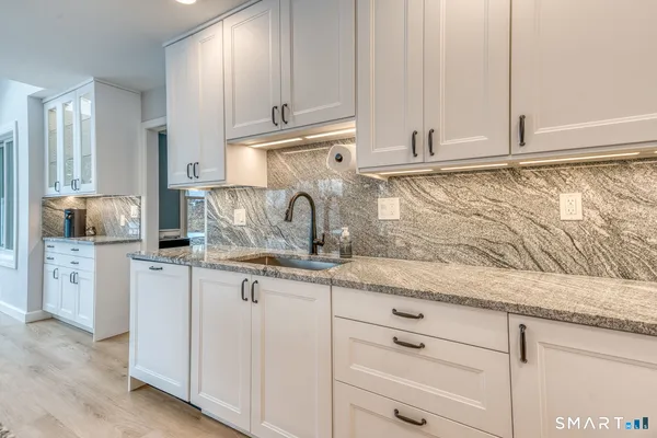 $795,000 | 35 High Gate Drive, Avon, CT 06001