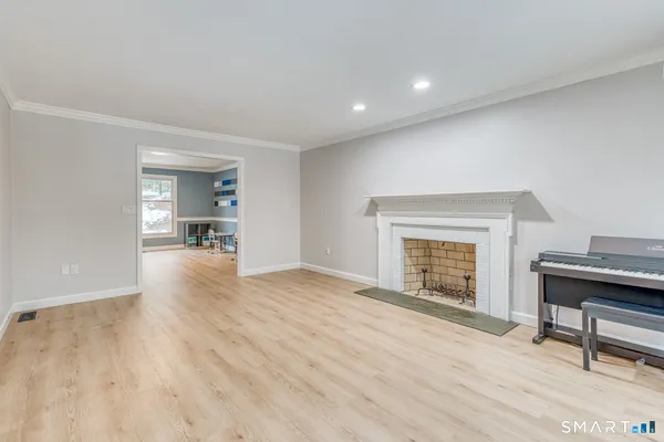 $795,000 | 35 High Gate Drive, Avon, CT 06001