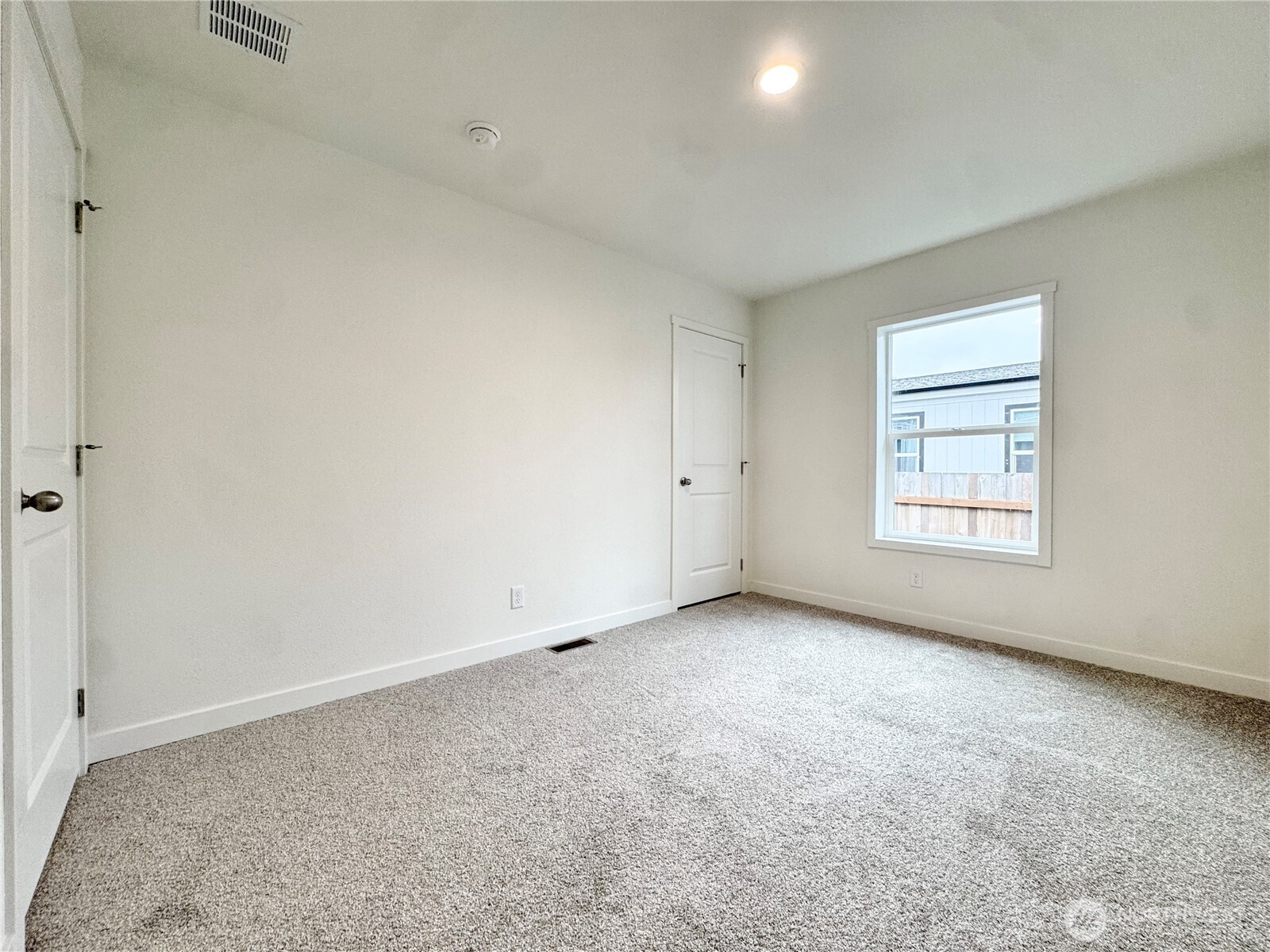 618 C Street Vader, WA 98593 - Photo 9 of 15 an empty room with windows