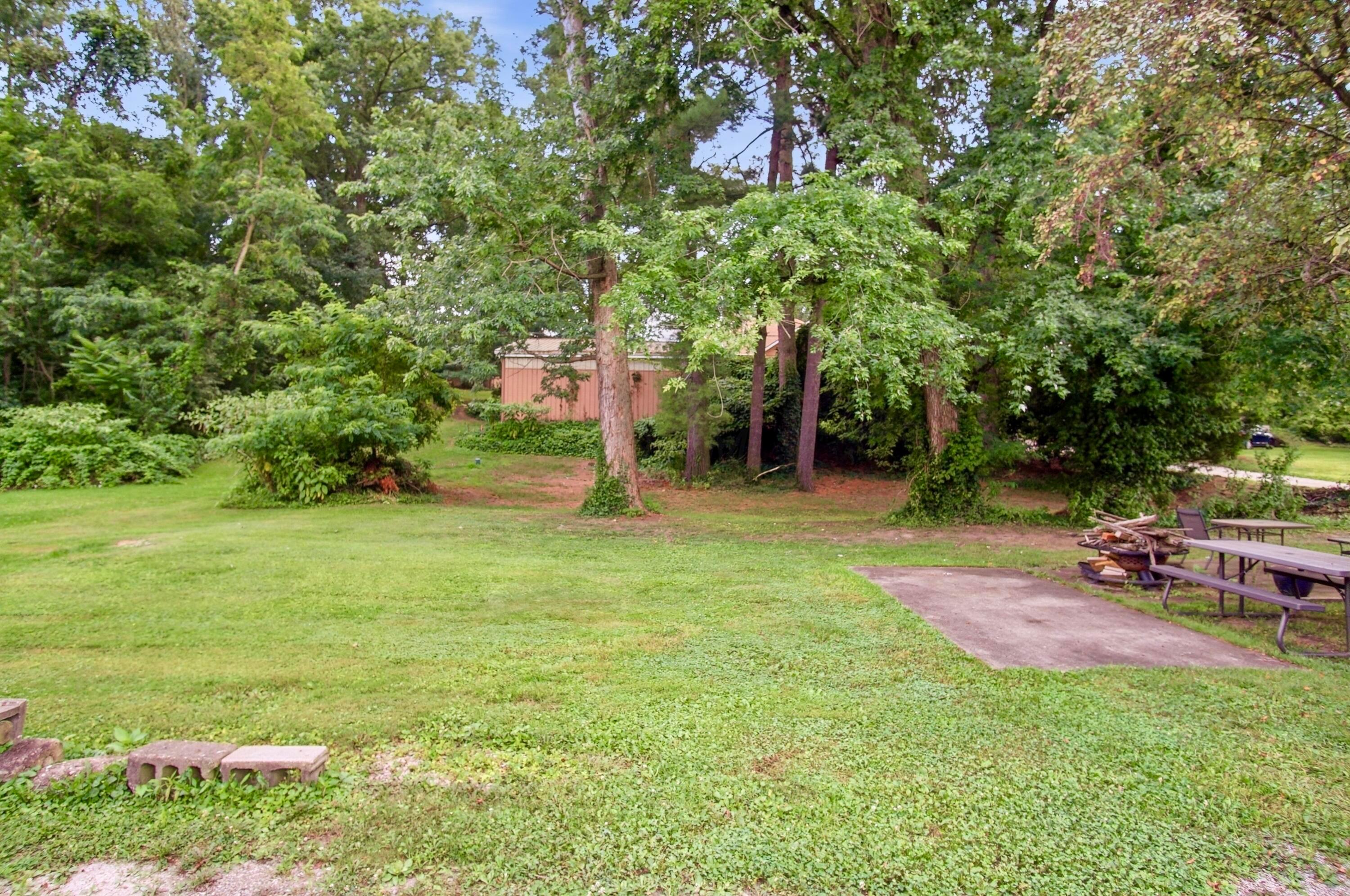 1006 Pershing Road Zanesville, OH 43701 - Photo 8 of 35 IMG_1039