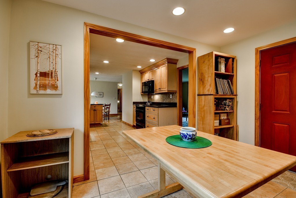 20 Campello Road Framingham, MA 01701 - Photo 11 of 23 Gallery Image 11