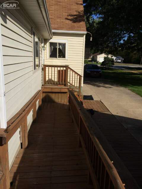 3167 North Belsay Road Flint, MI 48506 - Photo 3 of 33 20421909-2.JPG