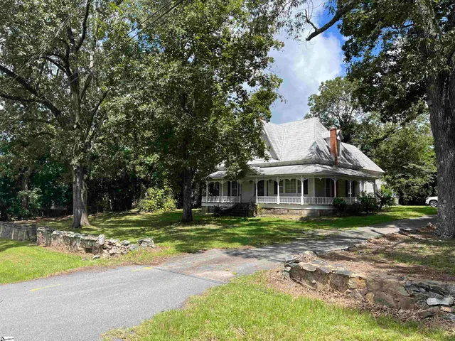 $249,000 | 606 West South Broad Street, Walhalla, SC 29691