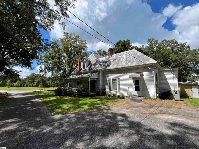 $249,000 | 606 West South Broad Street, Walhalla, SC 29691