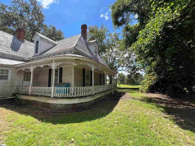 $249,000 | 606 West South Broad Street, Walhalla, SC 29691