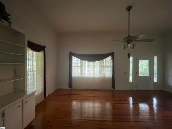 $249,000 | 606 West South Broad Street, Walhalla, SC 29691
