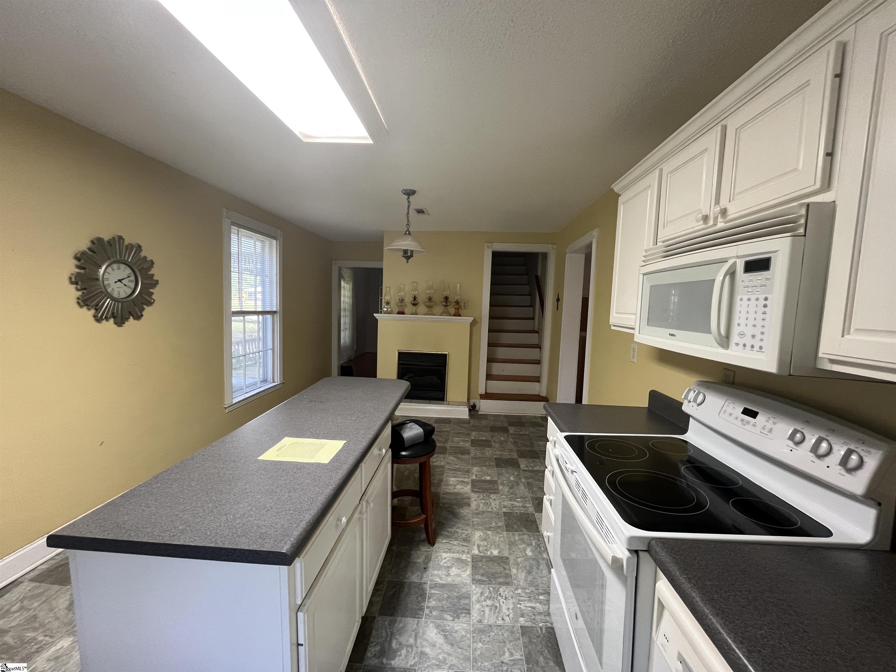 606 West South Broad Street Walhalla, SC 29691 - Photo 10 of 21