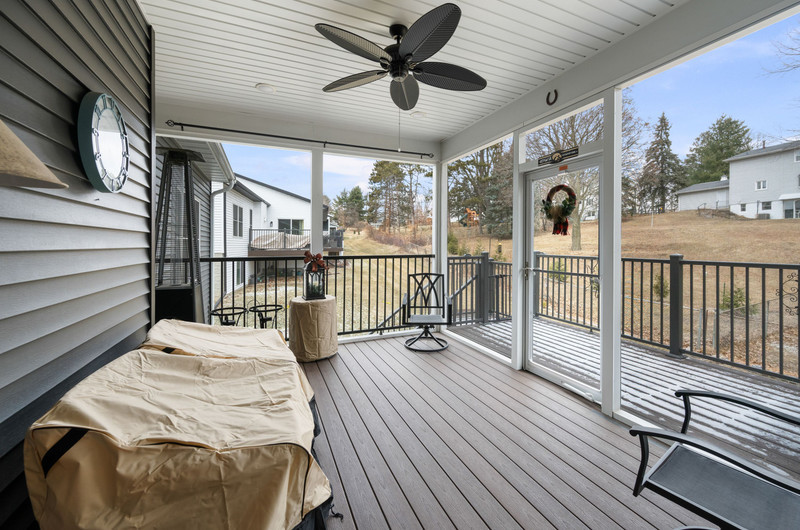 4418 Chestnut Drive Bettendorf, IA 52722 - Photo 41 of 45 a view of a balcony with furniture
