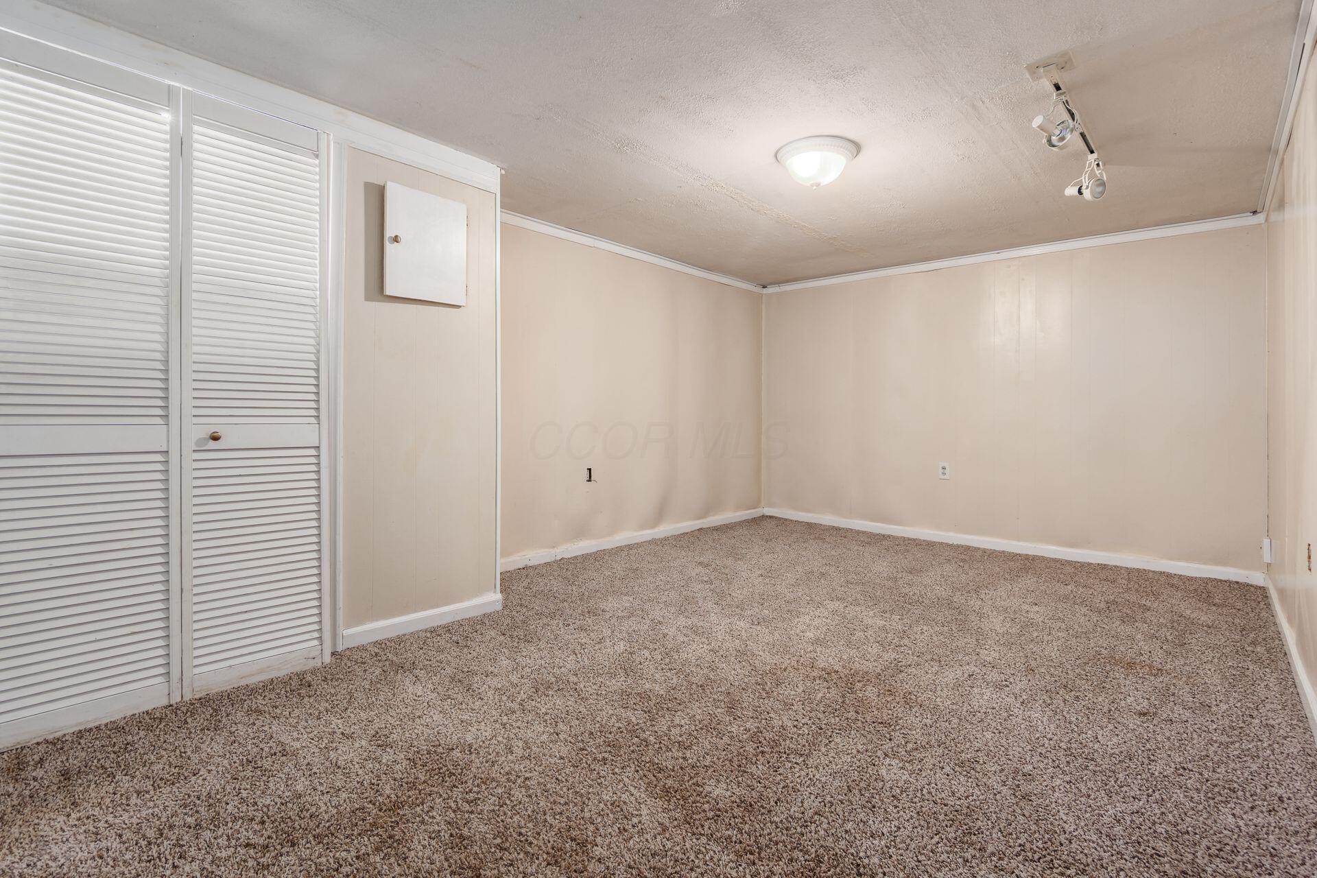2203 Edgevale Road Columbus, OH 43221 - Photo 17 of 22 Basement Room #1