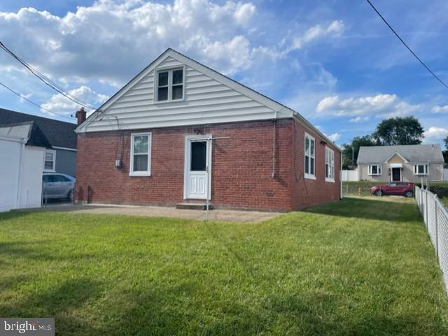 9219 Wesleyan Road Philadelphia, PA 19114 - Photo 8 of 34 rear exterior