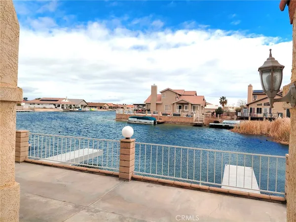 $1,800 | 11496 Nautical Lane, Unit 30, Helendale, CA 92342