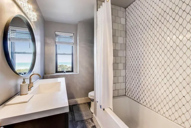 $139,500 | 1765 East 55th Street, Unit J2, Chicago, IL 60637