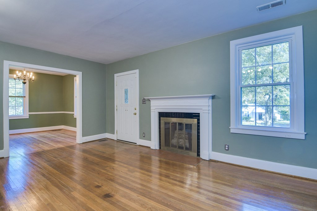 3128 Bransford Road Augusta, GA 30909 - Photo 6 of 45 Living Room