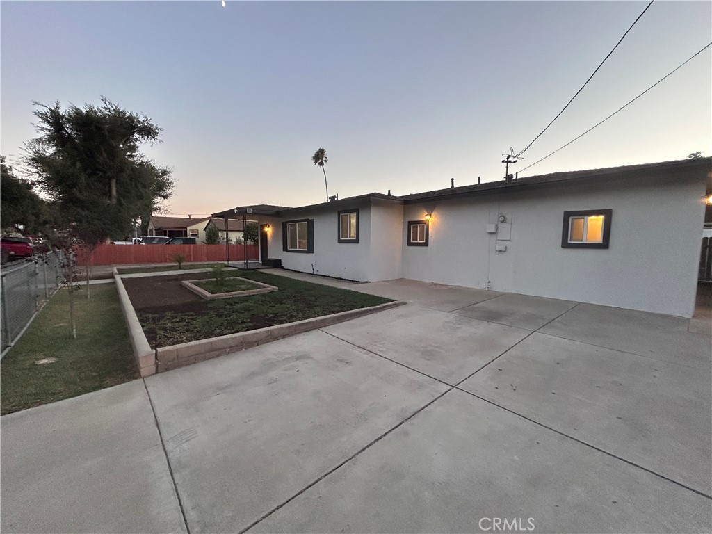 5844 Montgomery Street Riverside, CA 92503 - Photo 3 of 34 Gallery Image 3