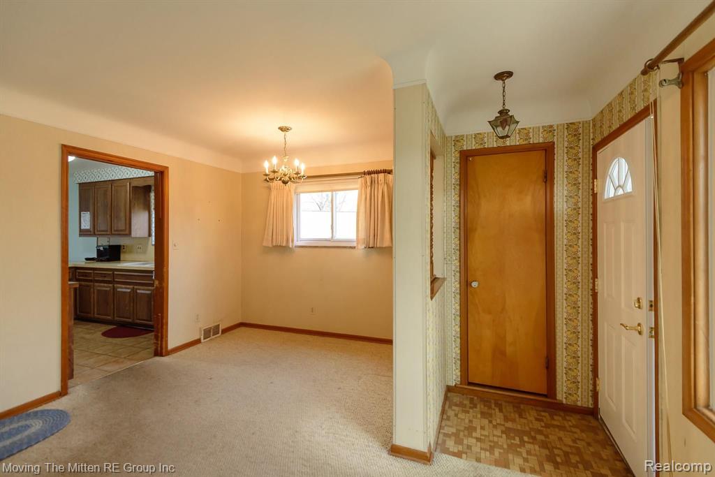 3 Waynewood Court Dearborn, MI 48124 - Photo 2 of 53