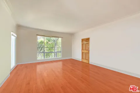 $1,995,000 | 251 North Kenmore Avenue, Los Angeles, CA 90004