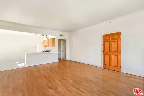 $1,995,000 | 251 North Kenmore Avenue, Los Angeles, CA 90004