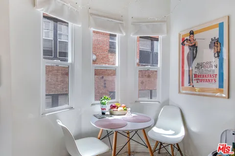 $1,995,000 | 251 North Kenmore Avenue, Los Angeles, CA 90004