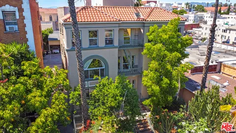 $1,995,000 | 251 North Kenmore Avenue, Los Angeles, CA 90004