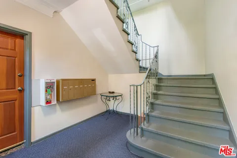 $1,995,000 | 251 North Kenmore Avenue, Los Angeles, CA 90004