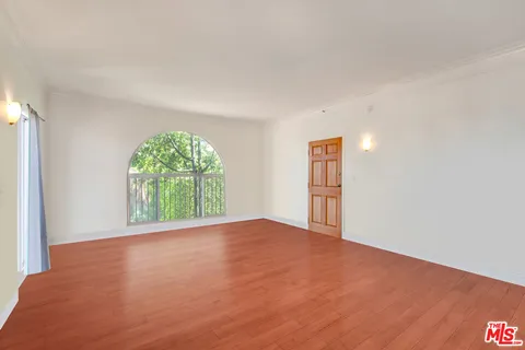 $1,995,000 | 251 North Kenmore Avenue, Los Angeles, CA 90004