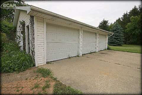 12048 Lennon Road Lennon, MI 48449 - Photo 29 of 32 20441467-28.JPG