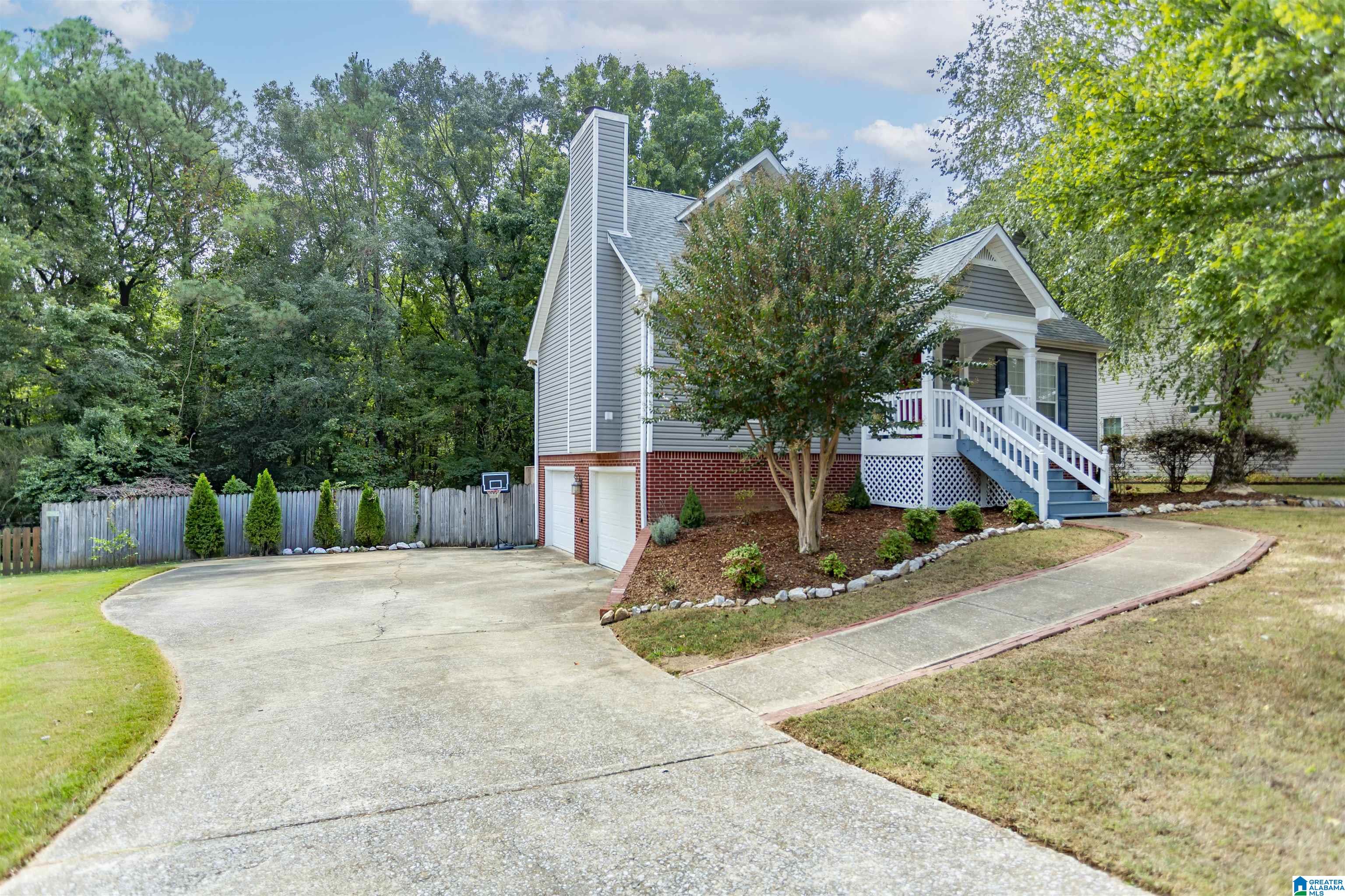 240 Greenfield Lane Alabaster, AL 35007 - Photo 7 of 59